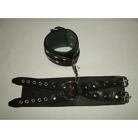 Чёрные кожаные наручники "Крест" без подкладки